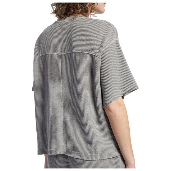 Reebok Γυναικεία κοντομάνικη μπλούζα Waffle Tee Reebok Γυναικεία κοντομάνικη μπλούζα Waffle Tee